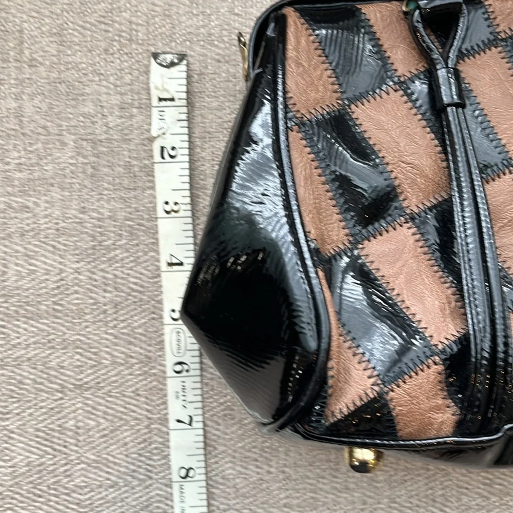 Vintage Black patent and brown patterned handbag in great condition